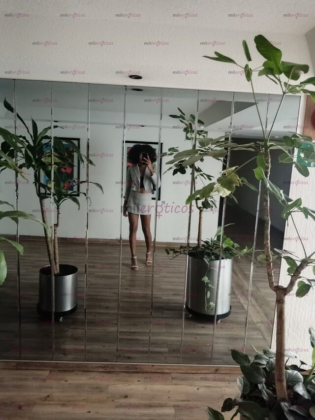 FOTOS DE EXÓTICA NUEVA EN TU ZONA NEGRITA FLAQUITA, DOTADA Y COMPLACIENTE DE 23 AÑOS