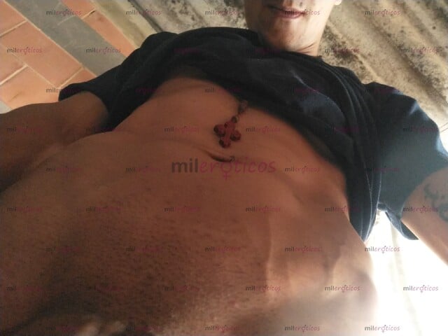 FOTOS DE PRECIOSA SAL DE LA RUTINA, TU ESCLAVO SEXUAL O TU MACHO POTENTE Y VIRIL