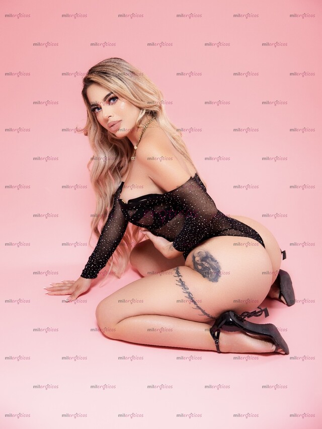 FOTOS DE SOY GUAPA JOVEN RUBIA HERMOSA PETIT CON CINTURITA