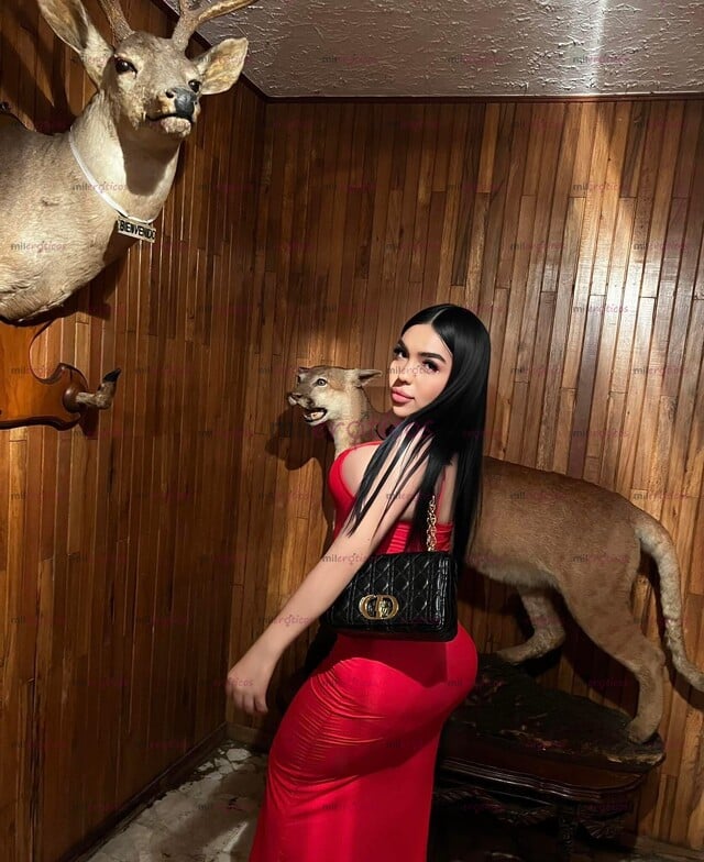FOTOS DE BELLEZA ESPECTACULAR HERMOSA DE CUERPO ENTERO POR PRIMERA VEZ EN TU CIUDAD!