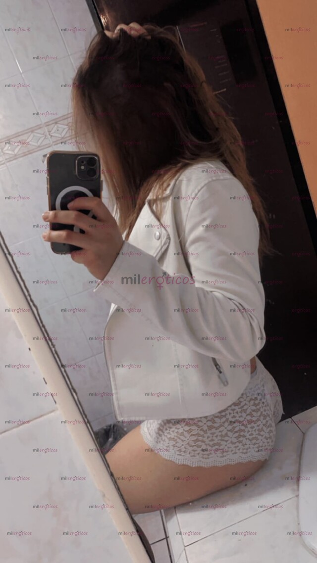 FOTOS DE HOLA AMOR SOY DANNA TENGO 20 AÑOS Y SOY MUY ARDIENTE