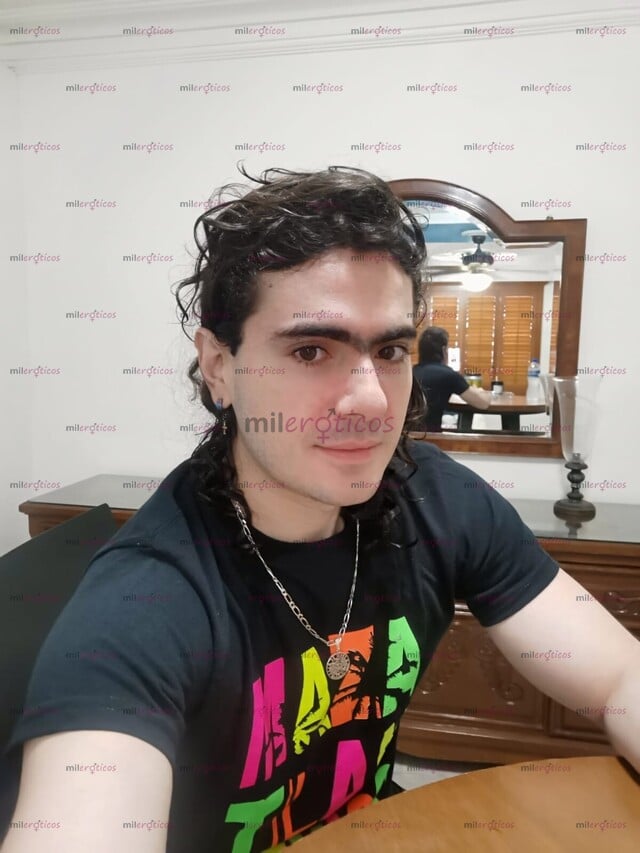 FOTOS DE GIGOLO A DAMAS CONTACTO 3214293625 WHATSAP DISPONIBLE