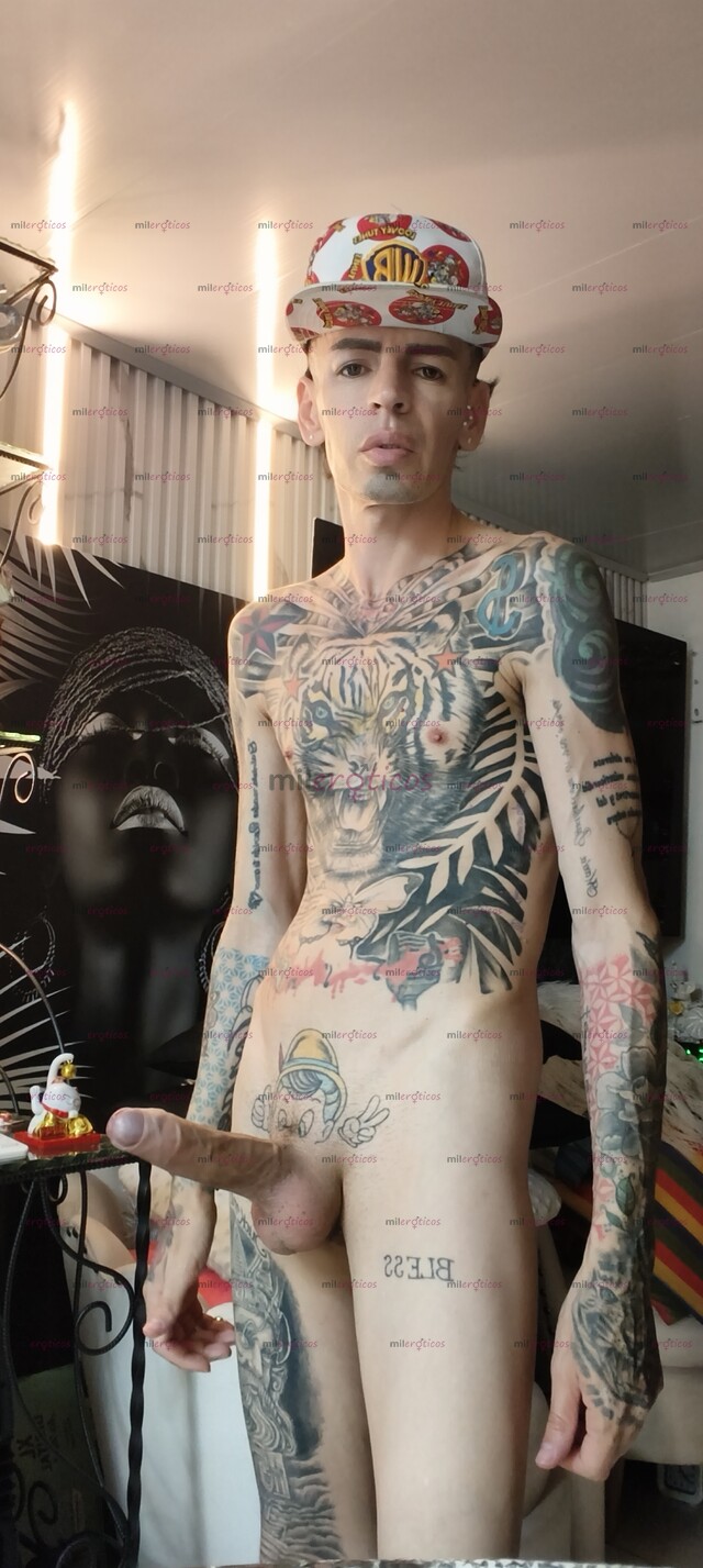 FOTOS DE FLACO VERGON BLANCO TATUADO ACTIVO MORBOSO