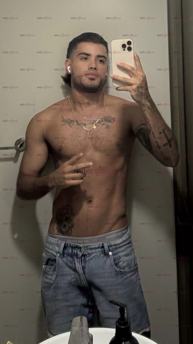 FOTOS DE ACTIVO, DISCRETO, VARONIL Y GUAPO CON VERGA XL DE 20 CM