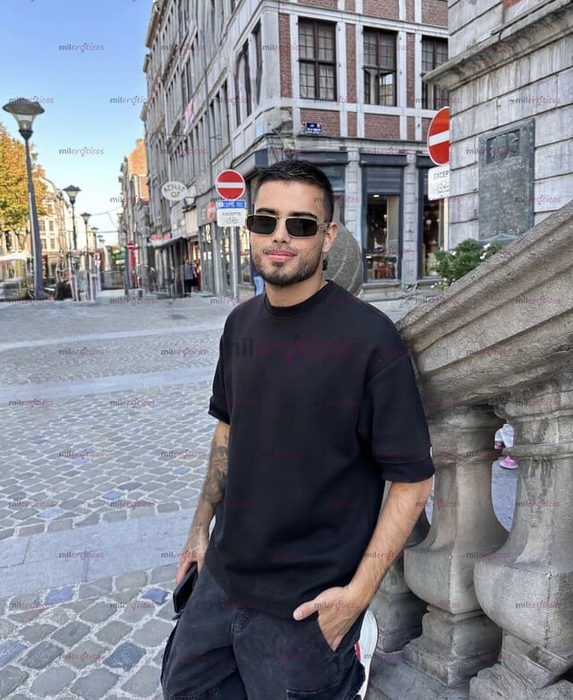 FOTOS DE ACTIVO, DISCRETO, VARONIL Y GUAPO CON VERGA XL DE 20 CM