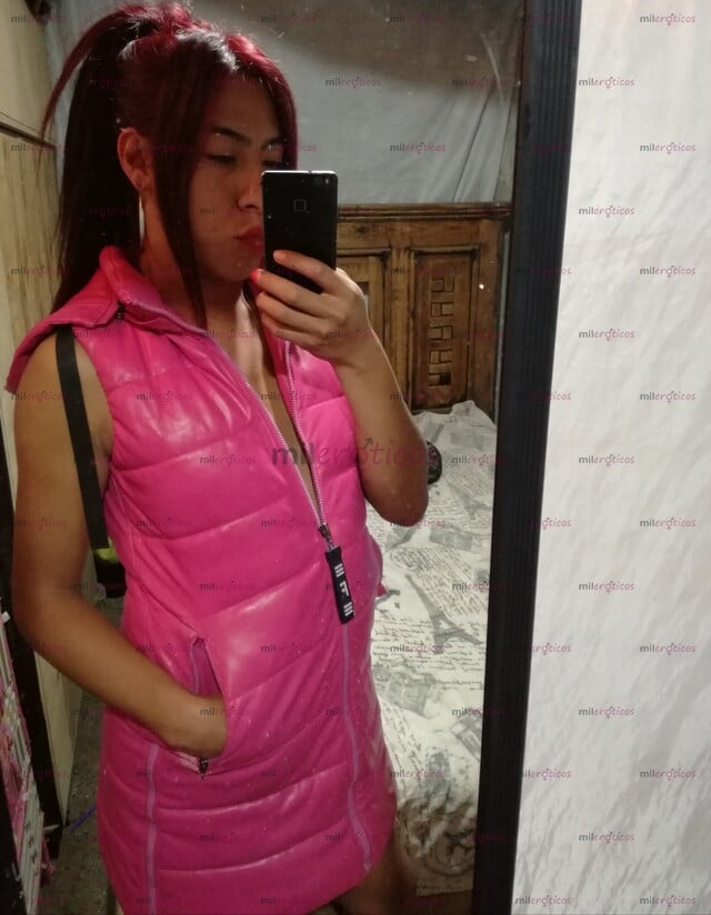 FOTOS DE HOLA QUE TAL SOY KELLY UNA CHICA ALTA Y FLAQUITA CON GANAS DE DESLECHARTE