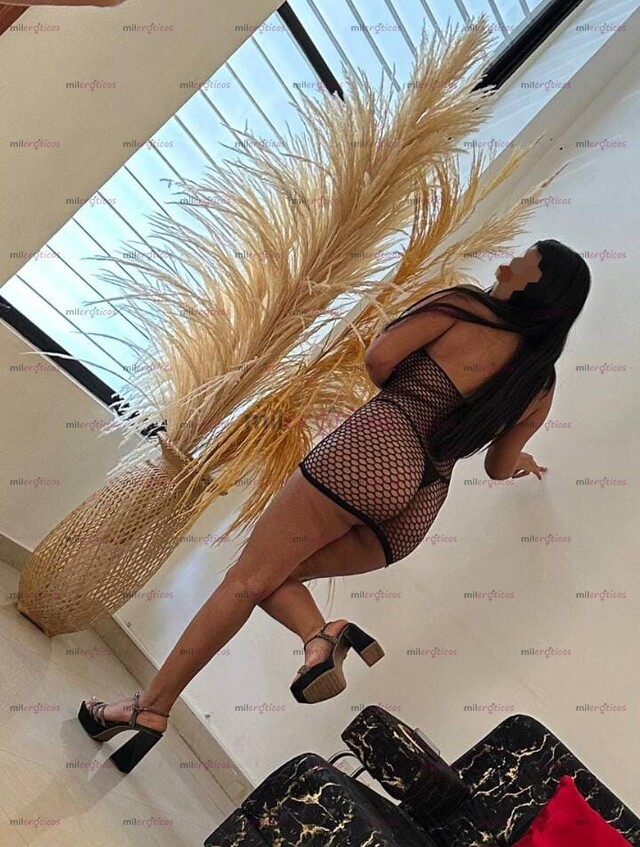 FOTOS DE CHANTAL ARDIENTE, ME ENCUENTRAS EN CARAS LINDAS V.I.P. SUPER ESTRECHA