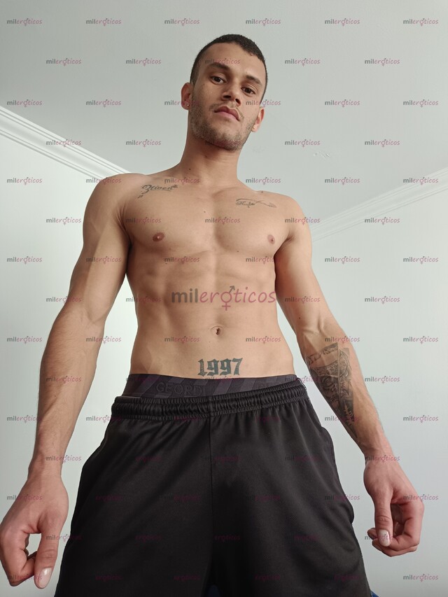 FOTOS DE ACTIVO DOTADO, VARONIL GRUESA $€ RELAJADO