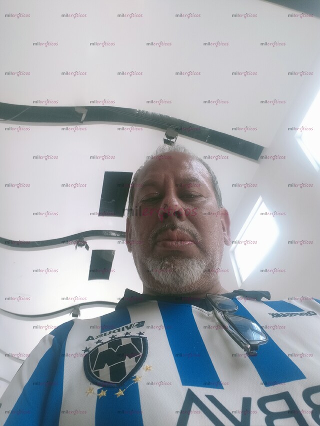 FOTOS DE MUY COMPLACIENTE, SOLO MUJERES O PAREJAS.