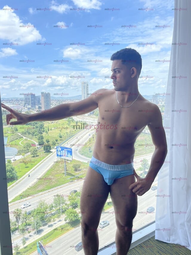 FOTOS DE JOVEN RICO Y MUY COMPLACIENTE DE PASO EN CDMX LLEGUE PARA HACERTE GEMIR MUY HOT