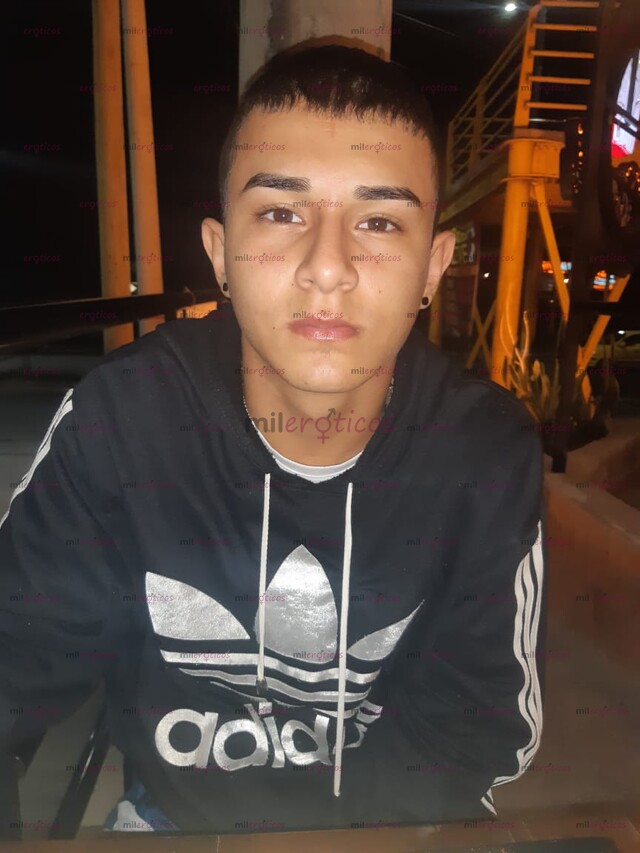FOTOS DE EN CARTAGO CHICO DE 18 AÑOS DE EDAD TE ROMPE EL CULO Y TE PONE A TRAGAR LECHE.