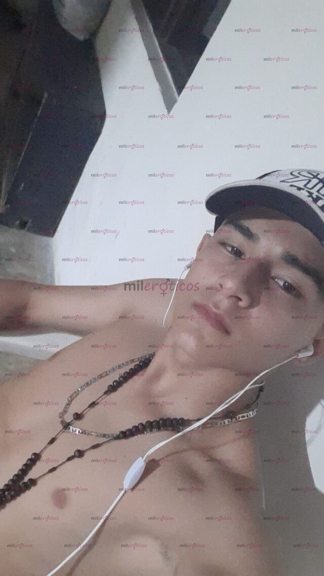 FOTOS DE EN CARTAGO CHICO DE 18 AÑOS DE EDAD TE ROMPE EL CULO Y TE PONE A TRAGAR LECHE.