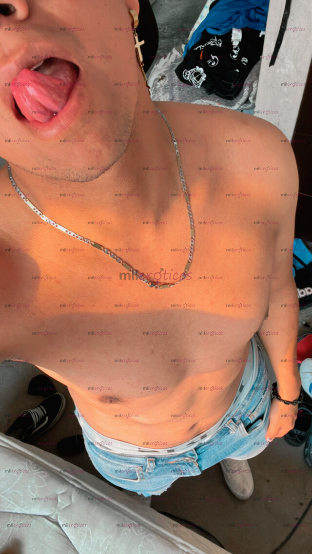 FOTOS DE JOVEN CACHONDO PARA MUJERES SOLAS Y CACHONDAS