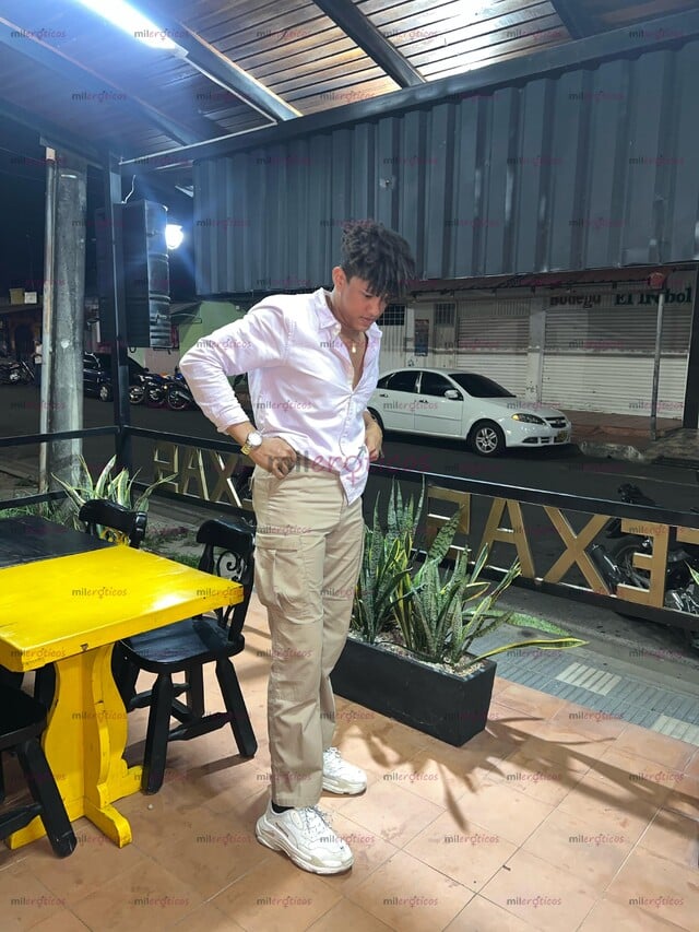 FOTOS DE CHICO SUMISO EN BUCARAMANGA PARA CREAR TUS DESEOS MÁS ÍNTIMOS
