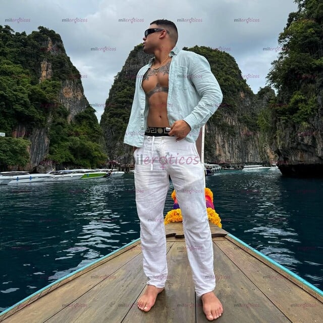 FOTOS DE SEXY MORENO DOTADO EN TU CIUDAD POCOS DÍAS TENGO DEPARTAMENTO PRIVADO