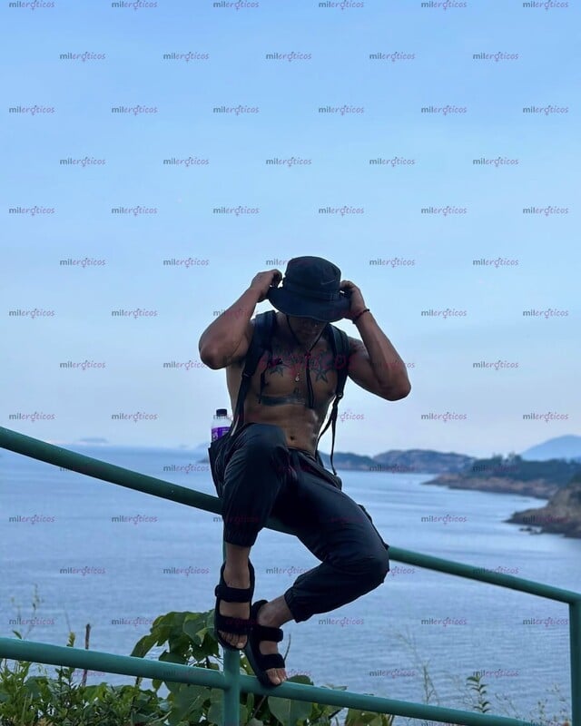 FOTOS DE SEXY MORENO DOTADO EN TU CIUDAD POCOS DÍAS TENGO DEPARTAMENTO PRIVADO