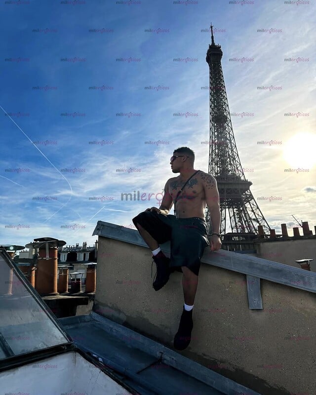 FOTOS DE SEXY MORENO DOTADO EN TU CIUDAD POCOS DÍAS TENGO DEPARTAMENTO PRIVADO