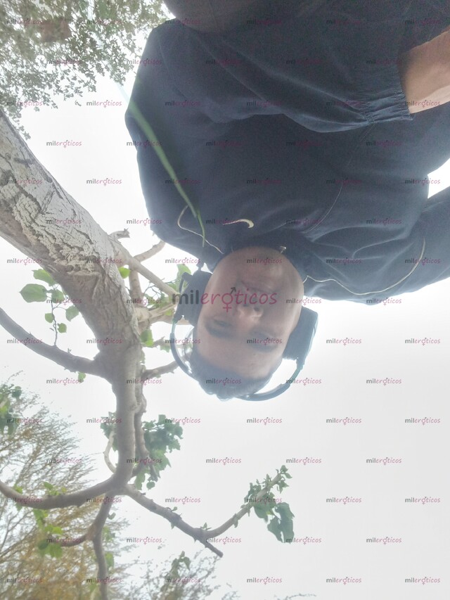 FOTOS DE SOY BUEN ROLLO, ME GUSTA PLATICAR Y ESCUCHAR PASAR UN BUEN RATO.