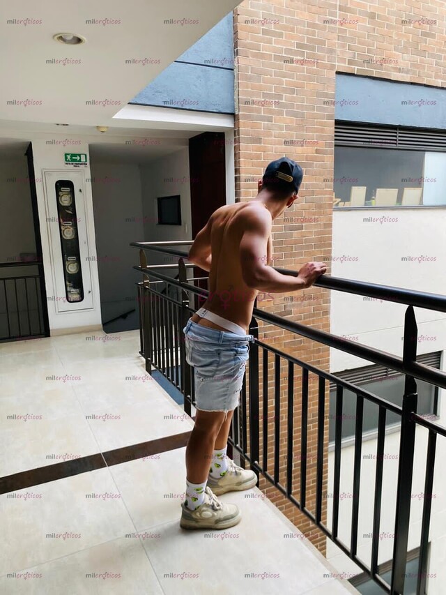 FOTOS DE POLLO VERSÁTIL NUEVO EN TU CIUDAD, MUY TRATABLE Y EDUCADO, ME GUSTA LOS HOMBRES