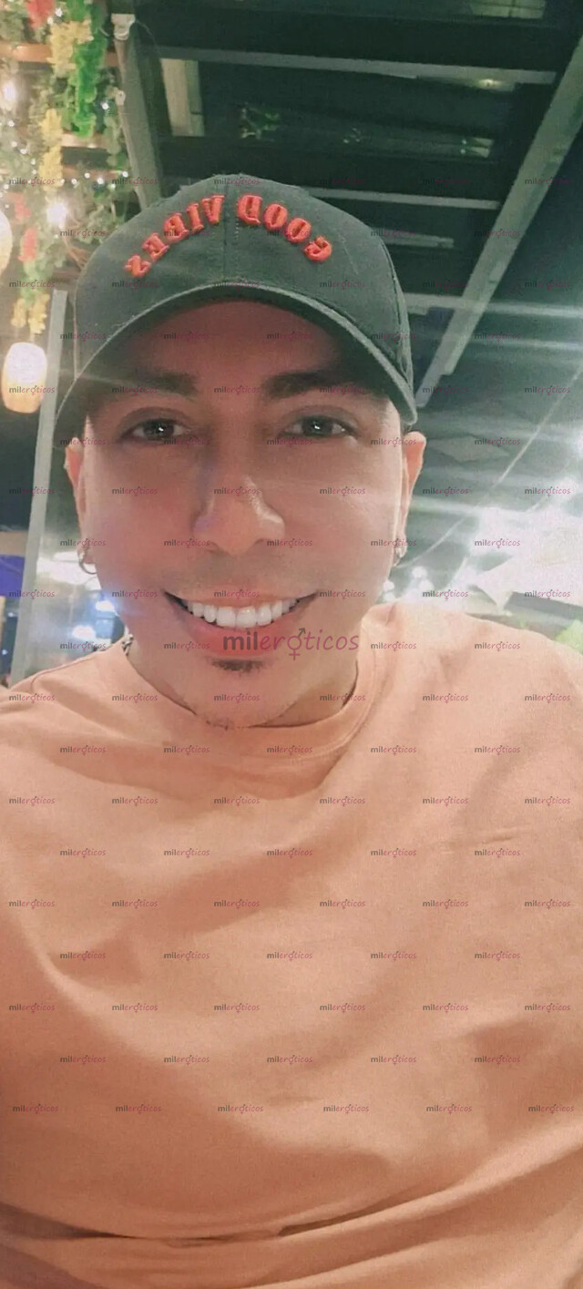FOTOS DE SOY ALEX JOVEN EXTRANJERO Y DISCRETO. PARA MUJERES Y PAREJAS COMPLACIENTE
