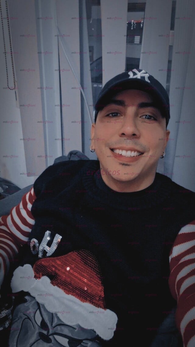 FOTOS DE SOY ALEX JOVEN EXTRANJERO Y DISCRETO. PARA MUJERES Y PAREJAS COMPLACIENTE