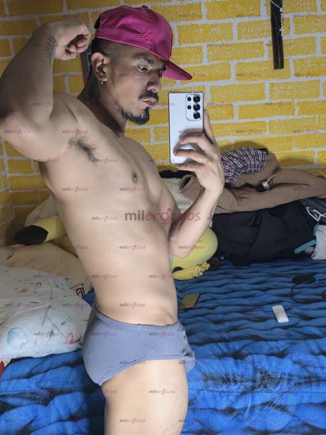 FOTOS DE TU CHACAL ENTRON, PARA BATIRTE LOS MECOS Y LLENARTE DE MAS LECHE
