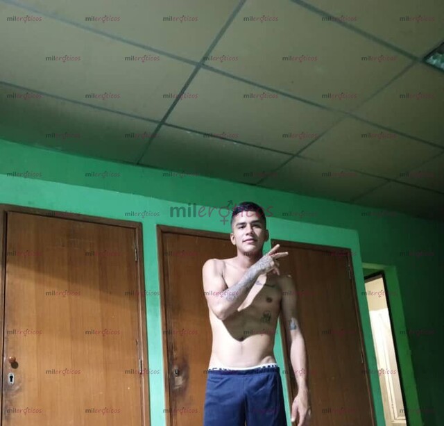 FOTOS DE POLLO JOVEN DISPONIBLE PARA PERSONAS SOLVENTES Y CON DINERO 3127650839