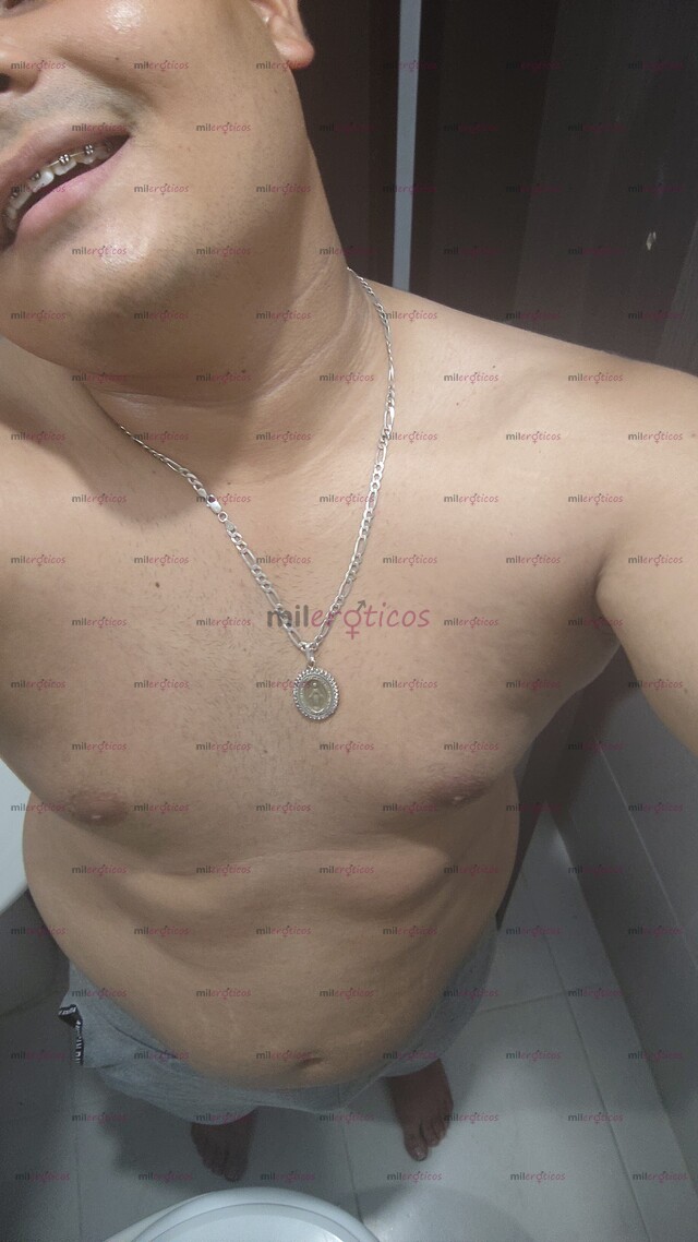 FOTOS DE HOMBRE JOVEN DE 22 AÑOS NUEVO EN LA CIUDAD DE BARRANQUILLA SOLO MUJERES Y PAREJA