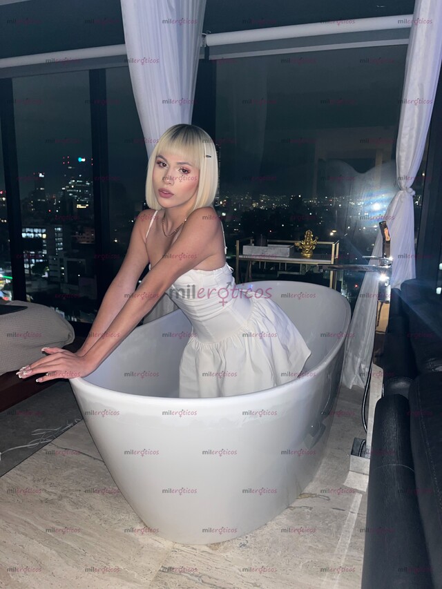 FOTOS DE COMPAÑÍA DE LUJO & EXPERIENCIAS EXCLUSIVAS (SOLO SOLVENTES VIP) ACTIVA, PASIVA