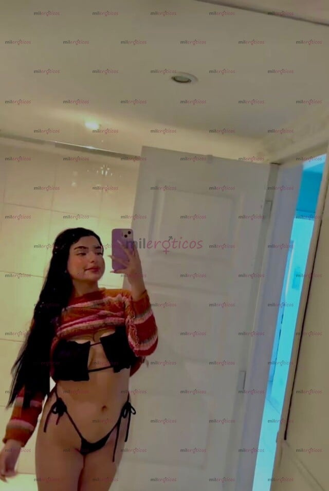 FOTOS DE HERMOSA COLOMBIANA MORENA UNIVERSITARIA QUE TE SACARA LA LECHE