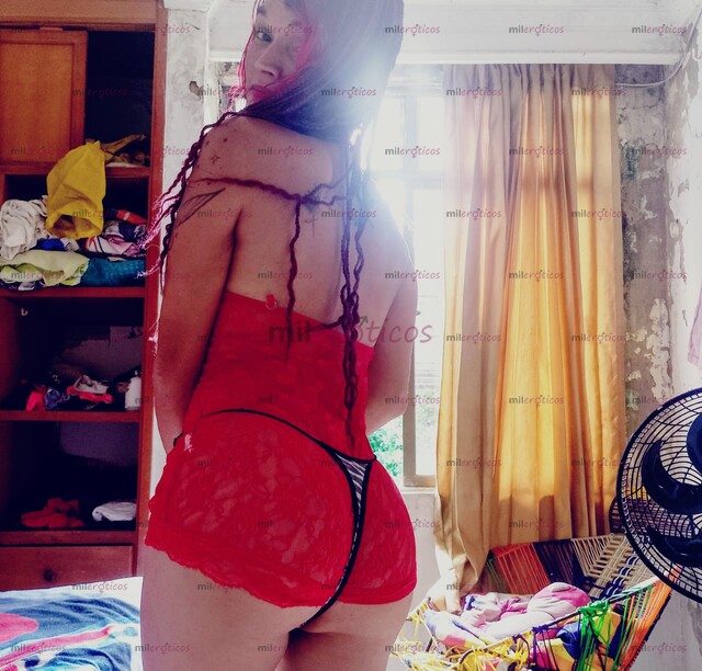 FOTOS DE ARRECHITA CON GANAS DE SACARTE ESA LECHESITA BB VEN Y TE LA SACO CON MI BOQUITA