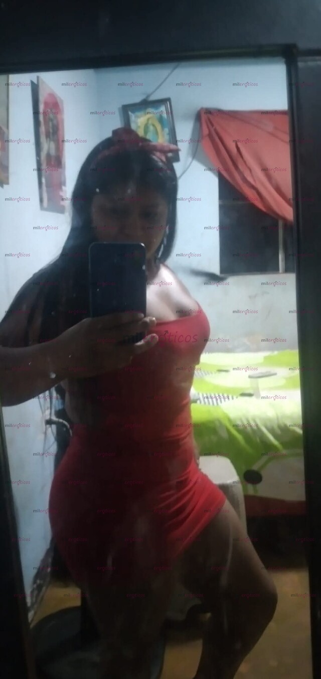 FOTOS DE HOLA MIS AMORES MI NOMBRE ES SOFÍA UNA NEGRITA BELLA AMABLE ALEGRE