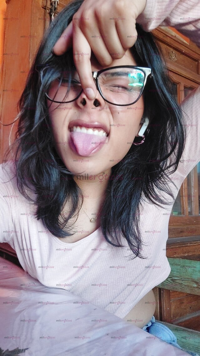 FOTOS DE ENFERMERA LINDA, MORENA, BUENA ONDA Y CARIÑOSA