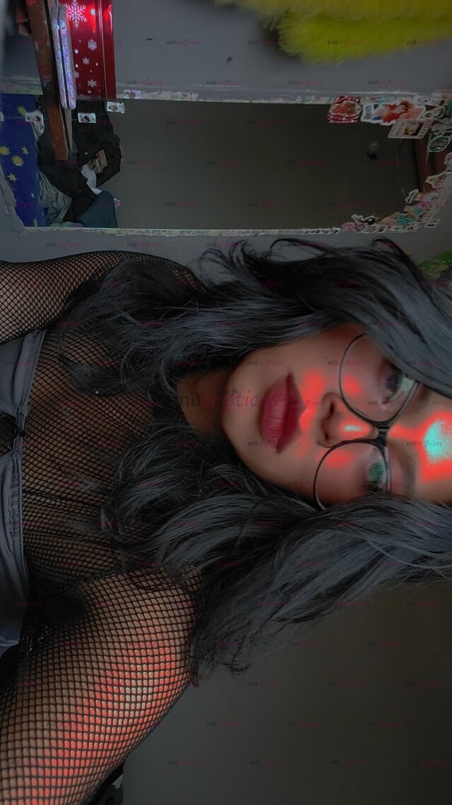 FOTOS DE ENFERMERA LINDA, MORENA, BUENA ONDA Y CARIÑOSA