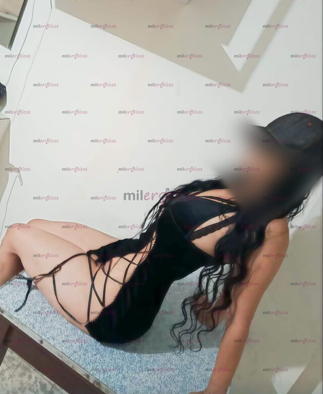 FOTOS DE MELODI..UNICA..EDECAN LUNDA CURVAS PERFECTAS