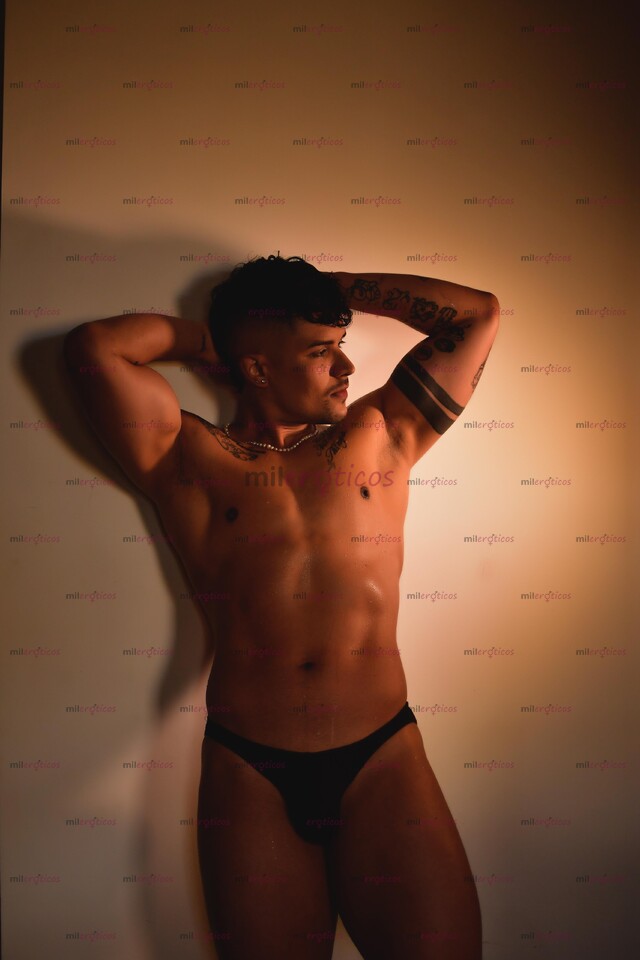 FOTOS DE HOMBRE GAY DISPONIBLE PARA SATISFACER TUS MAS ATREVIDAS Y DOMINANTES PERVERSIONE