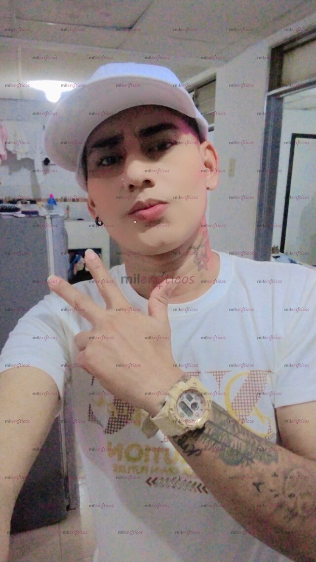 FOTOS DE CHICO COMPLACIENTE EDUCADO SIN AFANES Q RIKO