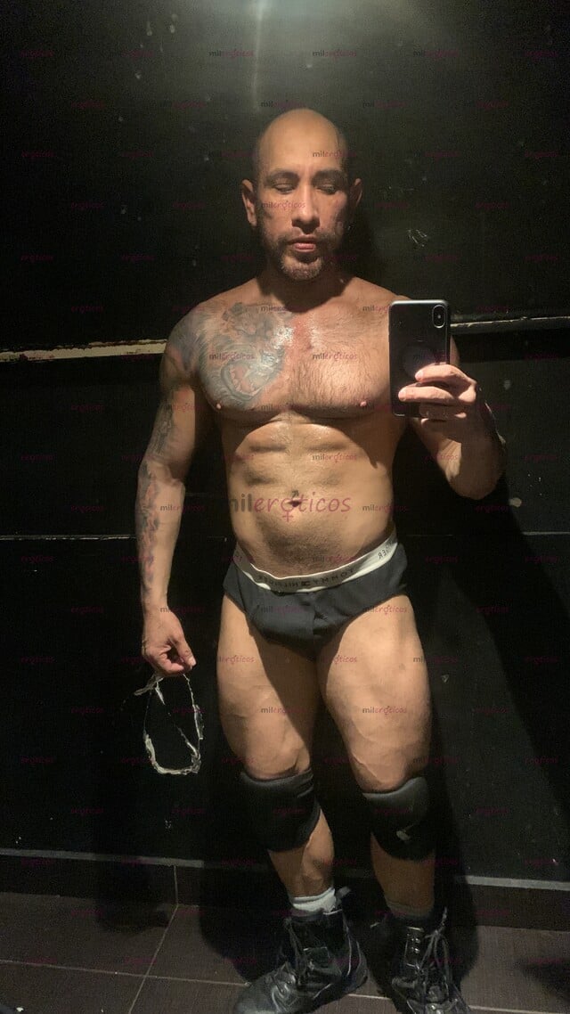 FOTOS DE VENEZOLANO STRIPPER, MASAJISTA,SERVICIOS SOLO PARA PAREJAS Y MUJERES