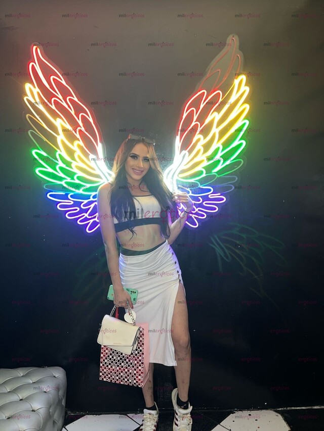 FOTOS DE SOPHIA JIMÉNEZ MUÑEQUITA FIESTERA ULTIMO DÍA EN EL PAÍS COLOMBIA