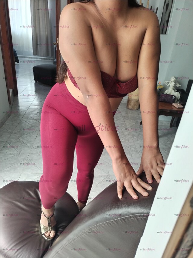 FOTOS DE SOY LA MÁS CACHONDA, MIS SÁBANAS NO TIENEN MEMORIA, TE ESPERO, SOY SARAHI