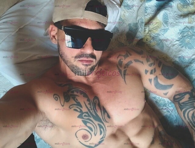 FOTOS DE SOY CUBANO BIEN CALIENTE Y 100 PORCIENTO VARONIL ESTOY AQUÍ PARA ROMPER TU CULI