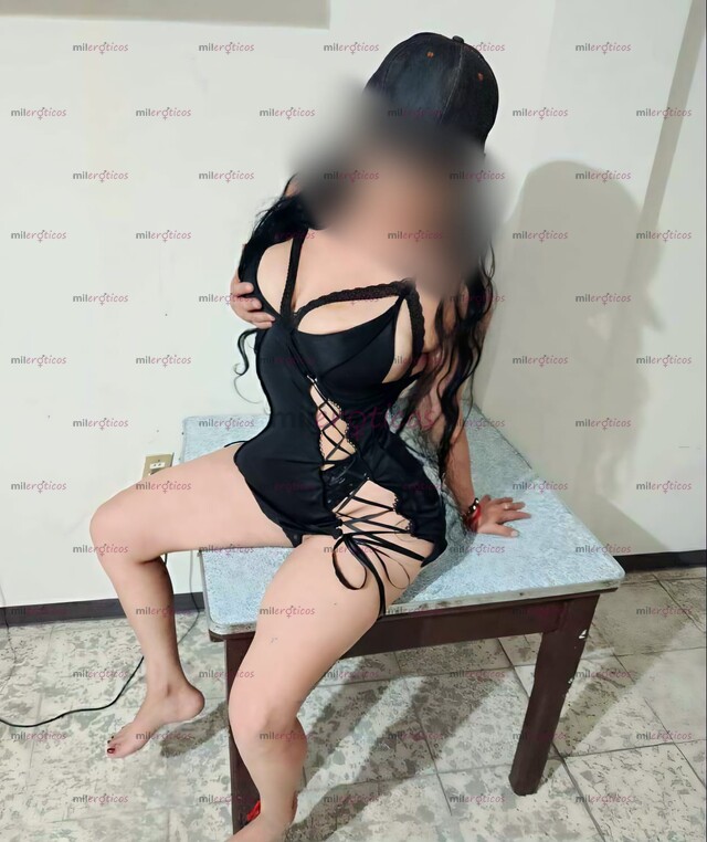 FOTOS DE MELODI..UNICA..EDECAN LUNDA CURVAS PERFECTAS