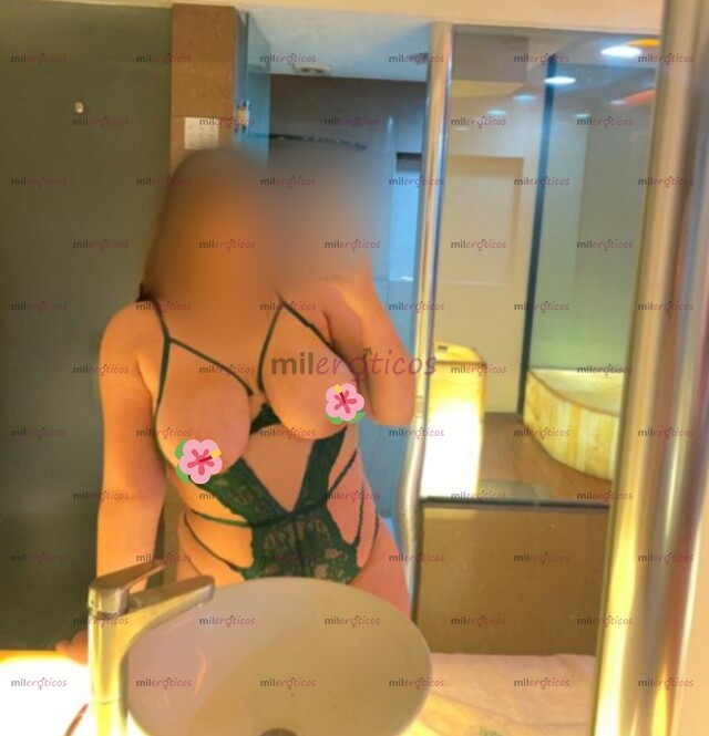 FOTOS DE CURBY GUAPA 20 AÑOS TETAS 36DD VAMOS A DISFRUTARNOS AMOR