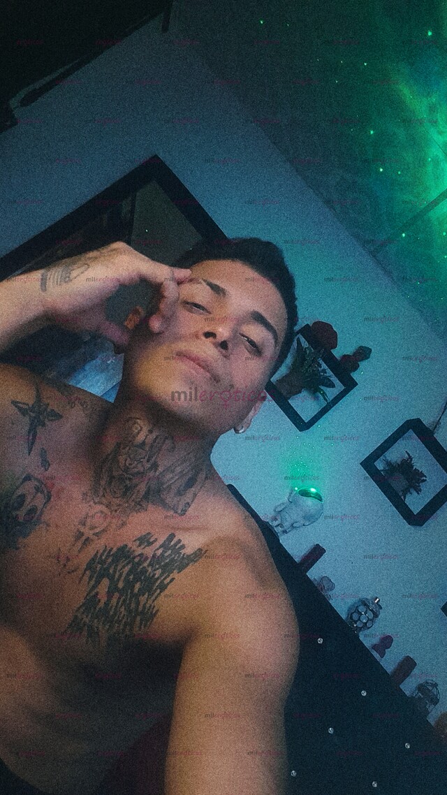 FOTOS DE SOY GABRIEL DOTADO CALEÑO 23 AÑOS VERSTIL