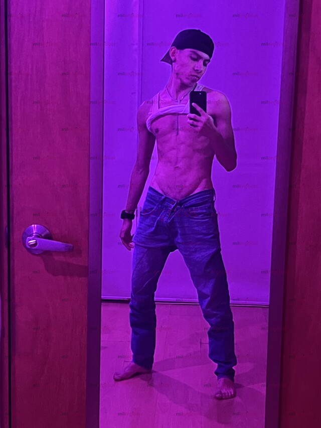 FOTOS DE TWINK MORBOSO DISPONIBLE ENTRÓN Y MUY CALIENTE