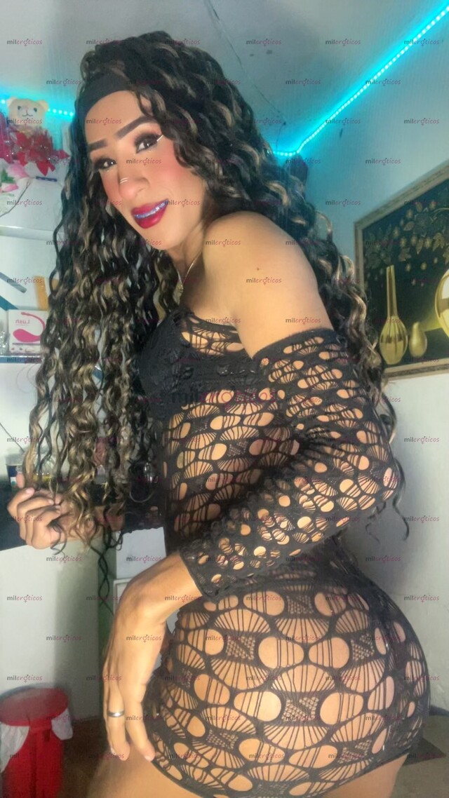FOTOS DE LLEGÓ TU FLACA A COMPLACERTE BIEN RICO EN LO QUE PIDAS