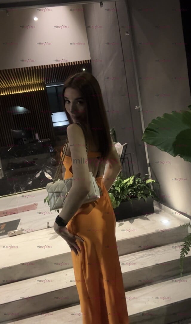 FOTOS DE ROSTRO DE PRINCESA CON UN PENE ENORME ENTRE SUS PIERNAS
