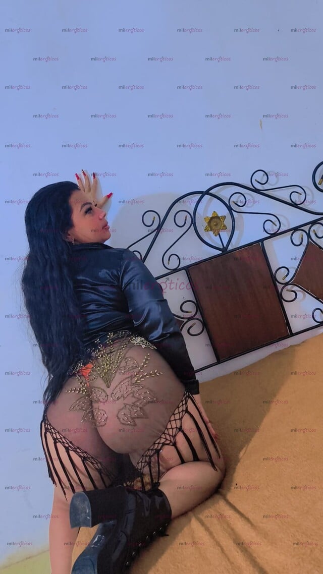 FOTOS DE FULL MAMADORA CON GANAS DÉ CHUPAR TU VERGA HASTA EL FONDO BIEN ENSALIVADO