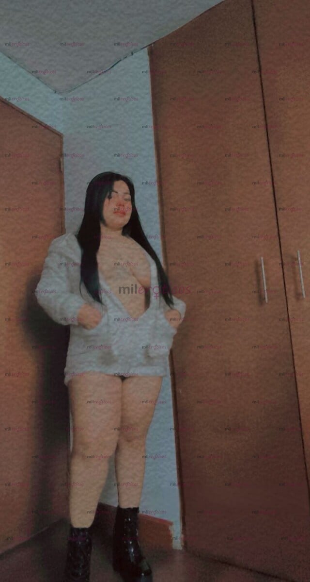 FOTOS DE FULL MAMADORA CON GANAS DÉ CHUPAR TU VERGA HASTA EL FONDO BIEN ENSALIVADO