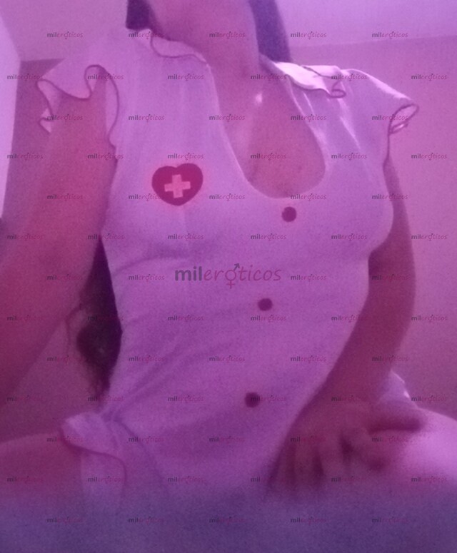 FOTOS DE SIRIA PIEL BLANCA, , CABELLO LARGO . CHICA LINDA Y SIMPÁTICA